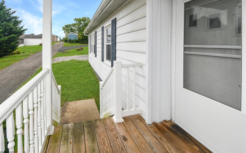 350 Virginia Avenue, Morgantown, West Virginia 26505, 3 Bedroom Bedrooms, 6 Room Rooms,2 BathroomBathrooms,Single Family Detached,For Sale,Virginia,0,10167150