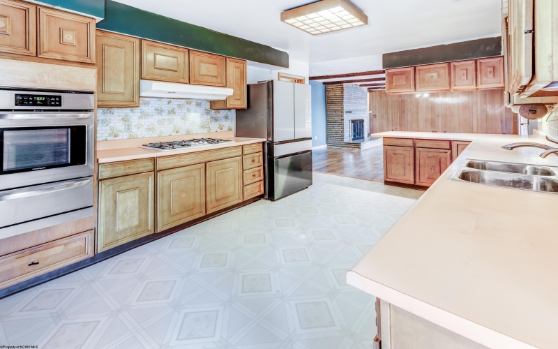 853 Vandalia Road, Morgantown, West Virginia 26501, 4 Bedroom Bedrooms, 11 Room Rooms,2 BathroomBathrooms,Single Family Detached,For Sale,Vandalia,0,10167152