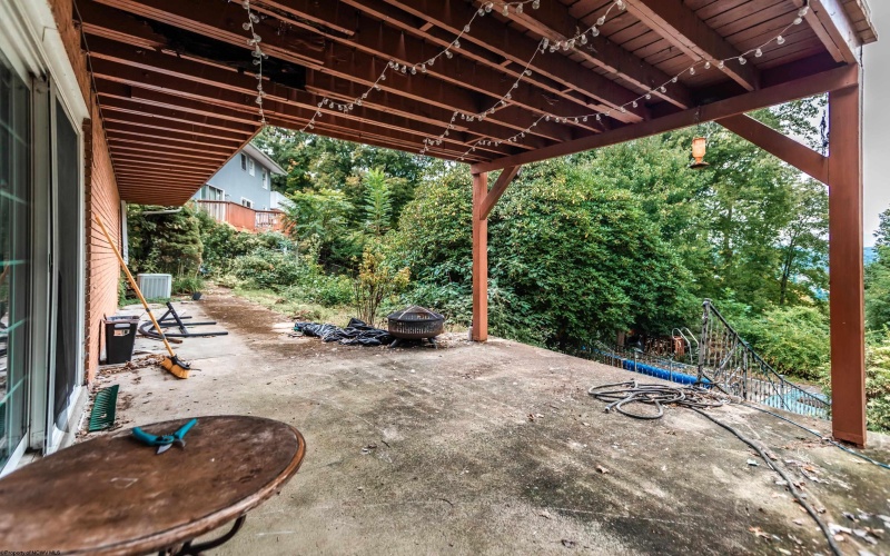 853 Vandalia Road, Morgantown, West Virginia 26501, 4 Bedroom Bedrooms, 11 Room Rooms,2 BathroomBathrooms,Single Family Detached,For Sale,Vandalia,0,10167152