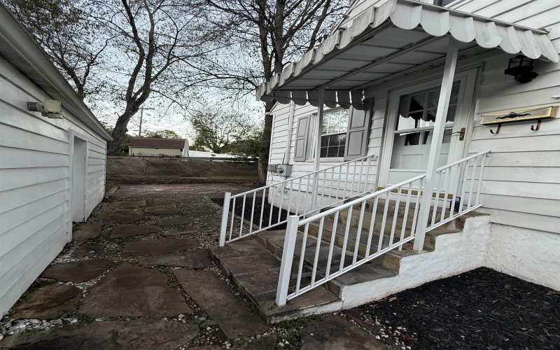 100 Bell Run Road, Fairmont, West Virginia 26554, 2 Bedroom Bedrooms, 6 Room Rooms,1 BathroomBathrooms,Single Family Detached,For Sale,Bell Run,0,10167155