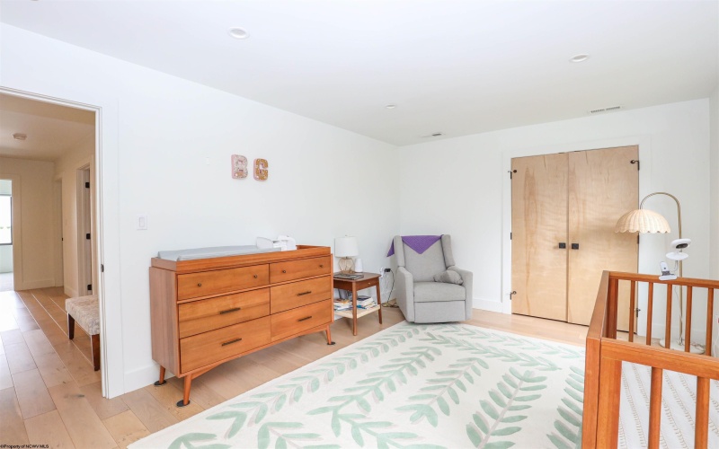 10 Hazel Lane, Morgantown, West Virginia 26508, 5 Bedroom Bedrooms, 10 Room Rooms,4 BathroomBathrooms,Single Family Detached,For Sale,Hazel,0,10167159
