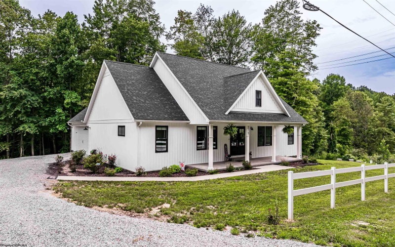 3545 Lazzelle Union Road, Morgantown, West Virginia 26501, 3 Bedroom Bedrooms, 7 Room Rooms,2 BathroomBathrooms,Single Family Detached,For Sale,Lazzelle Union,0,10167162