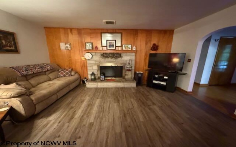 106 Lough Lane, Elkins, West Virginia 26241, 3 Bedroom Bedrooms, 6 Room Rooms,2 BathroomBathrooms,Single Family Detached,For Sale,Lough,0,10167164