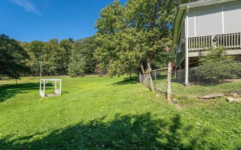2276 Kingwood Pike, Morgantown, West Virginia 26508, 2 Bedroom Bedrooms, 10 Room Rooms,2 BathroomBathrooms,Single Family Detached,For Sale,Kingwood,0,10167167