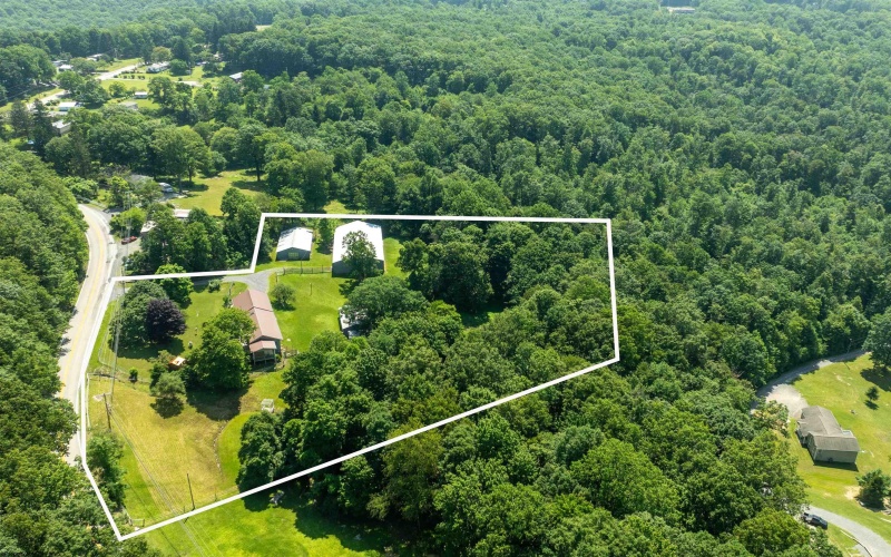 2276 Kingwood Pike, Morgantown, West Virginia 26508, 2 Bedroom Bedrooms, 10 Room Rooms,2 BathroomBathrooms,Single Family Detached,For Sale,Kingwood,0,10167167
