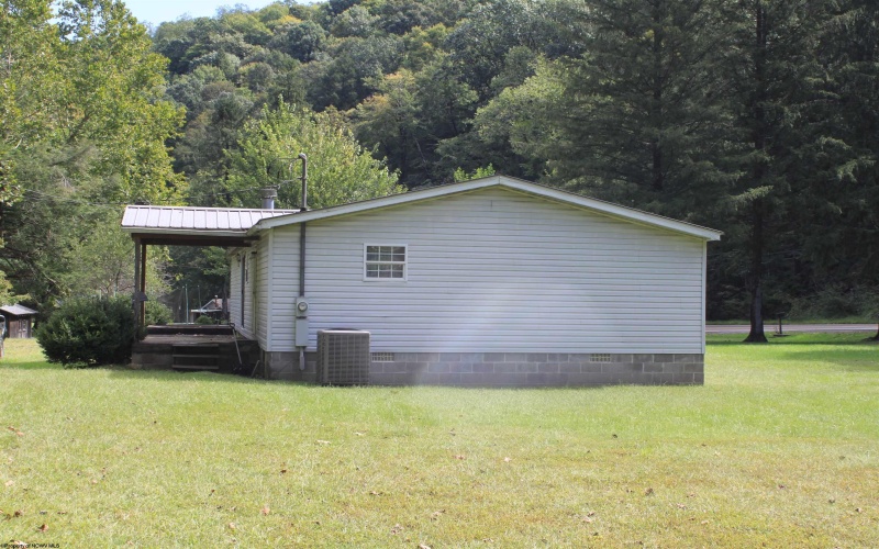 4477 Diana Drive, Webster Springs, West Virginia 26288-0000, 3 Bedroom Bedrooms, 9 Room Rooms,2 BathroomBathrooms,Single Family Detached,For Sale,Diana,0,10167169