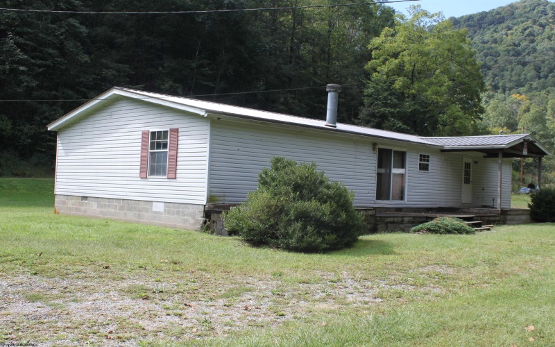 4477 Diana Drive, Webster Springs, West Virginia 26288-0000, 3 Bedroom Bedrooms, 9 Room Rooms,2 BathroomBathrooms,Single Family Detached,For Sale,Diana,0,10167169