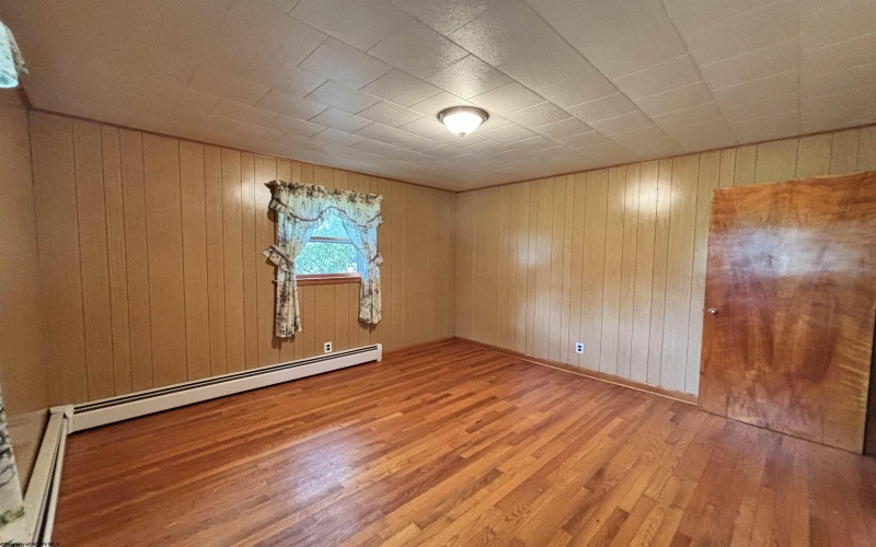 2031 Morgantown Pike, Belington, West Virginia 26250, 3 Bedroom Bedrooms, 7 Room Rooms,1 BathroomBathrooms,Single Family Detached,For Sale,Morgantown,0,10167171