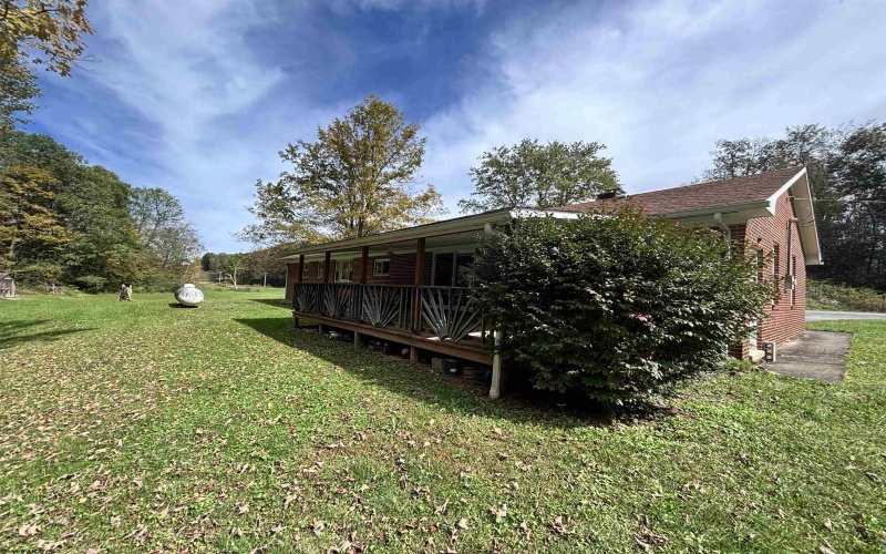 2031 Morgantown Pike, Belington, West Virginia 26250, 3 Bedroom Bedrooms, 7 Room Rooms,1 BathroomBathrooms,Single Family Detached,For Sale,Morgantown,0,10167171
