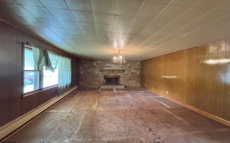 2031 Morgantown Pike, Belington, West Virginia 26250, 3 Bedroom Bedrooms, 7 Room Rooms,1 BathroomBathrooms,Single Family Detached,For Sale,Morgantown,0,10167171