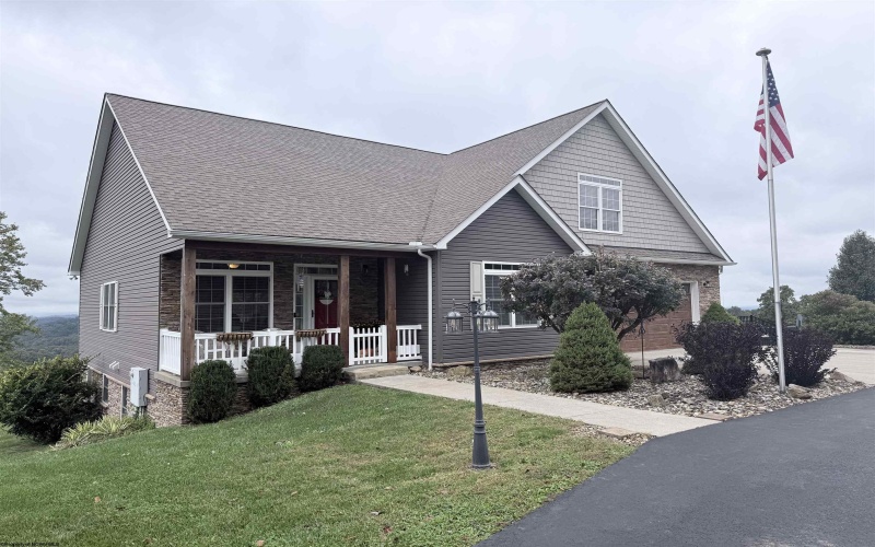 10 Pointe Drive, Morgantown, West Virginia 26508, 5 Bedroom Bedrooms, 10 Room Rooms,4 BathroomBathrooms,Single Family Detached,For Sale,Pointe,0,10167181