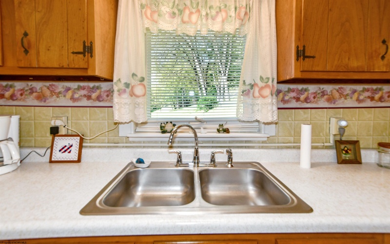 251 Pearl Felton Lane, Grafton, West Virginia 26354, 2 Bedroom Bedrooms, 4 Room Rooms,1 BathroomBathrooms,Single Family Detached,For Sale,Pearl Felton,0,10167179