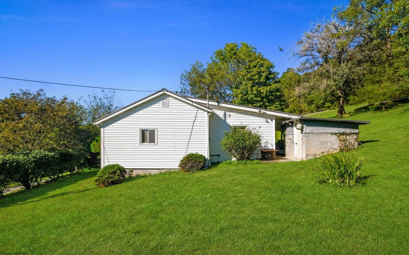 251 Pearl Felton Lane, Grafton, West Virginia 26354, 2 Bedroom Bedrooms, 4 Room Rooms,1 BathroomBathrooms,Single Family Detached,For Sale,Pearl Felton,0,10167179