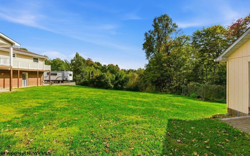 1040 Willis Drive, Morgantown, West Virginia 26501, 3 Bedroom Bedrooms, 7 Room Rooms,2 BathroomBathrooms,Single Family Detached,For Sale,Willis,0,10167180