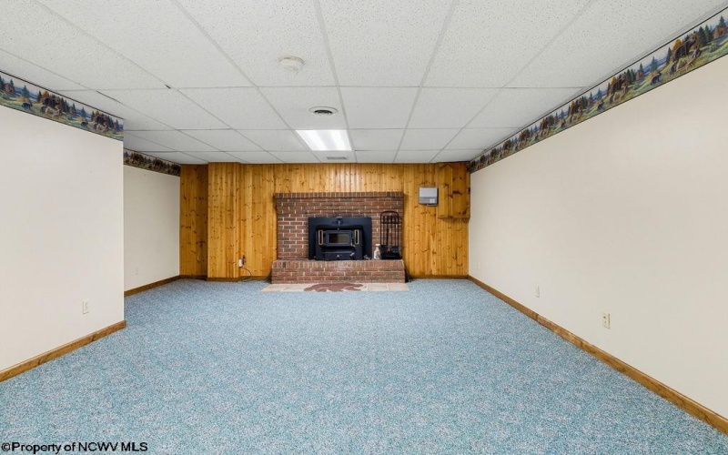 1040 Willis Drive, Morgantown, West Virginia 26501, 3 Bedroom Bedrooms, 7 Room Rooms,2 BathroomBathrooms,Single Family Detached,For Sale,Willis,0,10167180