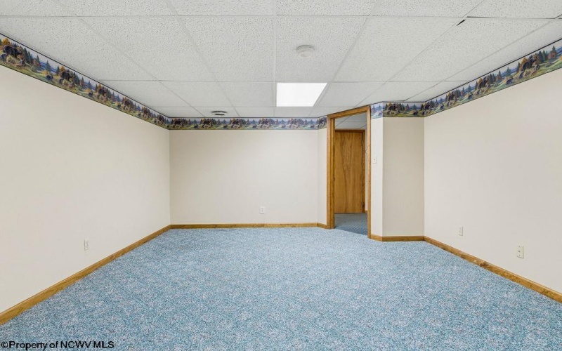 1040 Willis Drive, Morgantown, West Virginia 26501, 3 Bedroom Bedrooms, 7 Room Rooms,2 BathroomBathrooms,Single Family Detached,For Sale,Willis,0,10167180