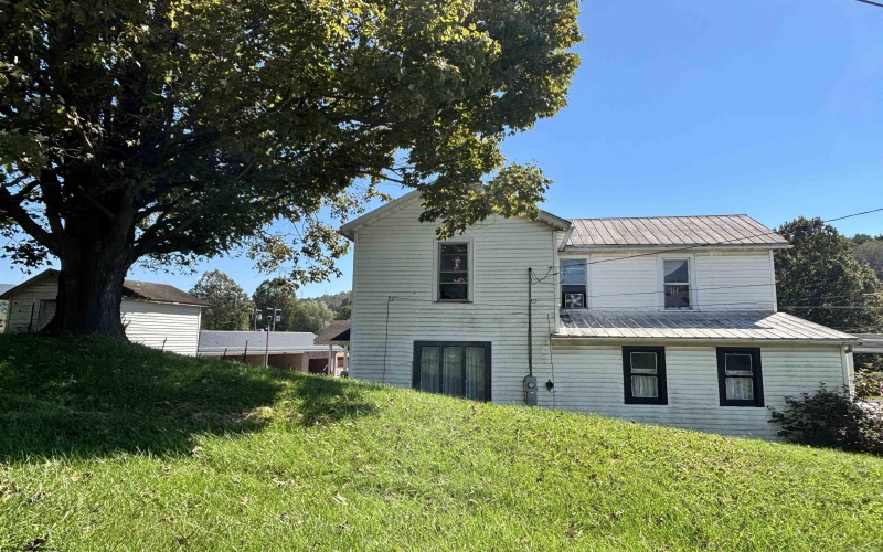 22 Barbour County Highway, Belington, West Virginia 26250, 4 Bedroom Bedrooms, 7 Room Rooms,1 BathroomBathrooms,Single Family Detached,For Sale,Barbour County,0,10167176