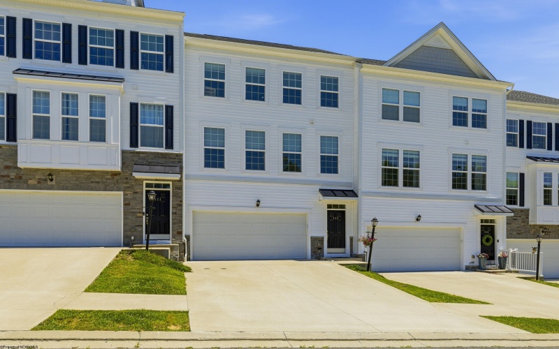 113 Yorktown Court, Bridgeport, West Virginia 26330-0000, 3 Bedroom Bedrooms, 5 Room Rooms,3 BathroomBathrooms,Residential Rentals,For Rent,Yorktown,0,10167183