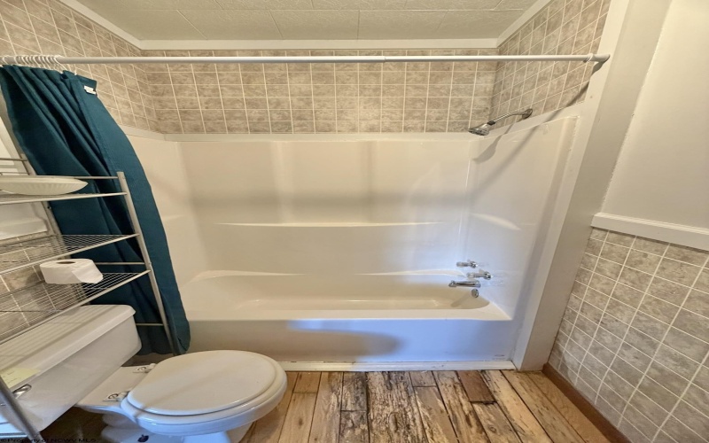 212 Bennett Avenue, Weston, West Virginia 26452, 2 Bedroom Bedrooms, 4 Room Rooms,1 BathroomBathrooms,Single Family Detached,For Sale,Bennett,0,10167194 212 Bennett Avenue, Weston, West Virginia 26452, 2 Bedroom Bedrooms, 4 Room Rooms,1 BathroomBathrooms,Single Family Detached,For Sale,Bennett,0,10167194