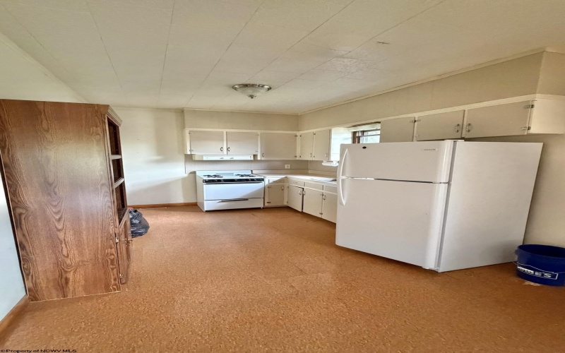 212 Bennett Avenue, Weston, West Virginia 26452, 2 Bedroom Bedrooms, 4 Room Rooms,1 BathroomBathrooms,Single Family Detached,For Sale,Bennett,0,10167194 212 Bennett Avenue, Weston, West Virginia 26452, 2 Bedroom Bedrooms, 4 Room Rooms,1 BathroomBathrooms,Single Family Detached,For Sale,Bennett,0,10167194