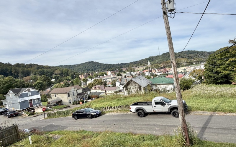 212 Bennett Avenue, Weston, West Virginia 26452, 2 Bedroom Bedrooms, 4 Room Rooms,1 BathroomBathrooms,Single Family Detached,For Sale,Bennett,0,10167194 212 Bennett Avenue, Weston, West Virginia 26452, 2 Bedroom Bedrooms, 4 Room Rooms,1 BathroomBathrooms,Single Family Detached,For Sale,Bennett,0,10167194