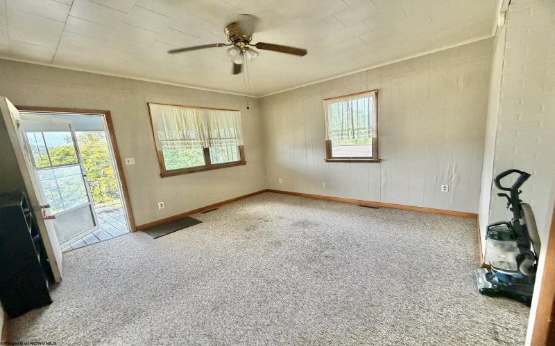 212 Bennett Avenue, Weston, West Virginia 26452, 2 Bedroom Bedrooms, 4 Room Rooms,1 BathroomBathrooms,Single Family Detached,For Sale,Bennett,0,10167194 212 Bennett Avenue, Weston, West Virginia 26452, 2 Bedroom Bedrooms, 4 Room Rooms,1 BathroomBathrooms,Single Family Detached,For Sale,Bennett,0,10167194