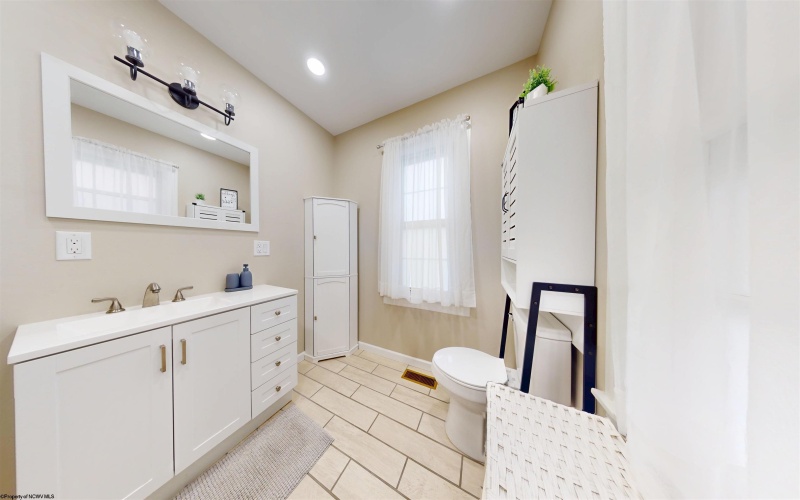 41 Jadewood Drive, Shinnston, West Virginia 26431, 4 Bedroom Bedrooms, 9 Room Rooms,2 BathroomBathrooms,Single Family Detached,For Sale,Jadewood,0,10167185 41 Jadewood Drive, Shinnston, West Virginia 26431, 4 Bedroom Bedrooms, 9 Room Rooms,2 BathroomBathrooms,Single Family Detached,For Sale,Jadewood,0,10167185