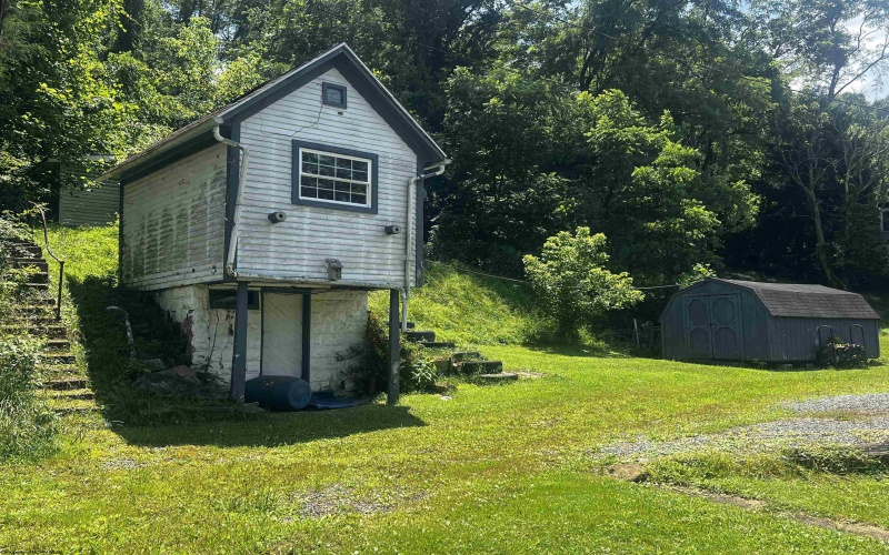 64 Carolina Avenue, Salem, West Virginia 26426, 2 Bedroom Bedrooms, 6 Room Rooms,1 BathroomBathrooms,Single Family Detached,For Sale,Carolina,0,10160360
