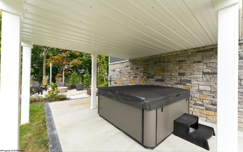 20 David Lane, Morgantown, West Virginia 26505, 4 Bedroom Bedrooms, 8 Room Rooms,3 BathroomBathrooms,Single Family Detached,For Sale,David,0,10167215