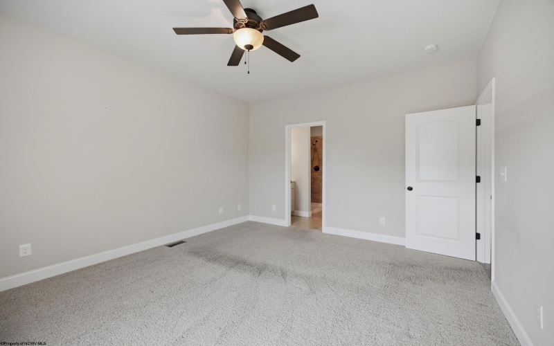 524 Persimmon Lane, Bridgeport, West Virginia 26330, 3 Bedroom Bedrooms, 6 Room Rooms,2 BathroomBathrooms,Single Family Attached,For Sale,Persimmon,0,10167201