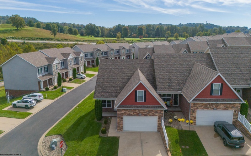 524 Persimmon Lane, Bridgeport, West Virginia 26330, 3 Bedroom Bedrooms, 6 Room Rooms,2 BathroomBathrooms,Single Family Attached,For Sale,Persimmon,0,10167201