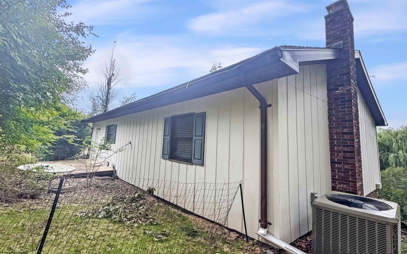 583 Summers School Road, Morgantown, West Virginia 26508, 2 Bedroom Bedrooms, 7 Room Rooms,2 BathroomBathrooms,Single Family Detached,For Sale,Summers School,0,10167199