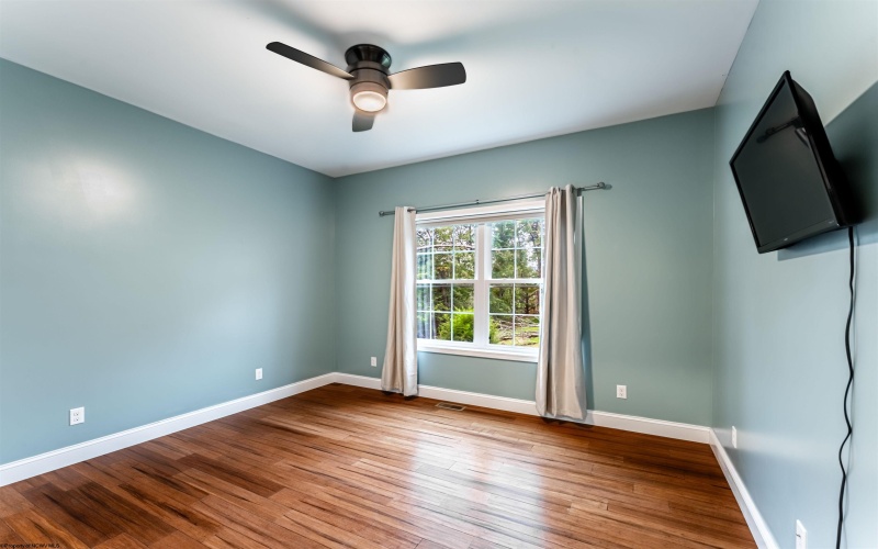 17 Banner Place, Morgantown, West Virginia 26508, 4 Bedroom Bedrooms, 10 Room Rooms,3 BathroomBathrooms,Single Family Detached,For Sale,Banner,0,10167203
