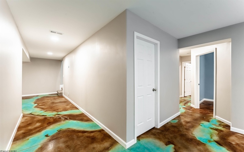 17 Banner Place, Morgantown, West Virginia 26508, 4 Bedroom Bedrooms, 10 Room Rooms,3 BathroomBathrooms,Single Family Detached,For Sale,Banner,0,10167203