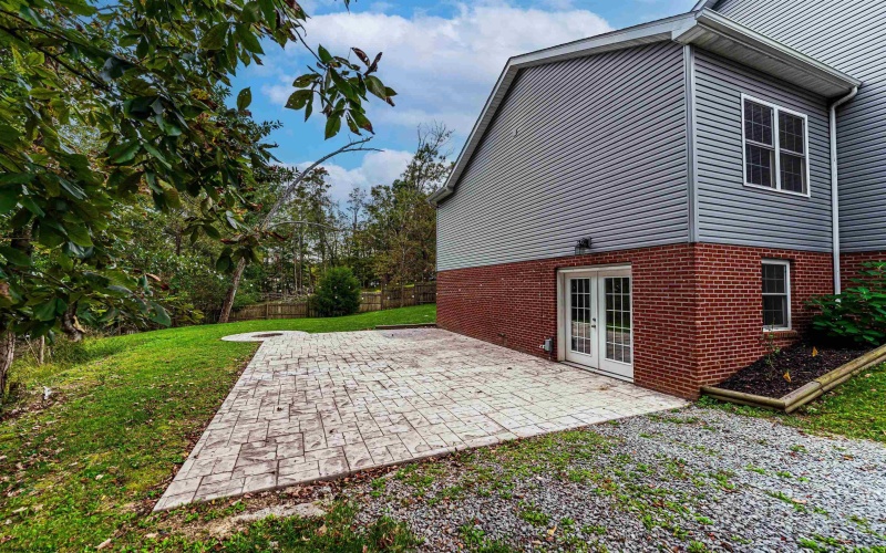 17 Banner Place, Morgantown, West Virginia 26508, 4 Bedroom Bedrooms, 10 Room Rooms,3 BathroomBathrooms,Single Family Detached,For Sale,Banner,0,10167203
