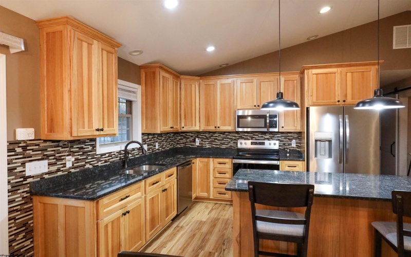 2304 Locust Drive, Fairmont, West Virginia 26554, 3 Bedroom Bedrooms, 9 Room Rooms,2 BathroomBathrooms,Single Family Detached,For Sale,Locust,0,10167202