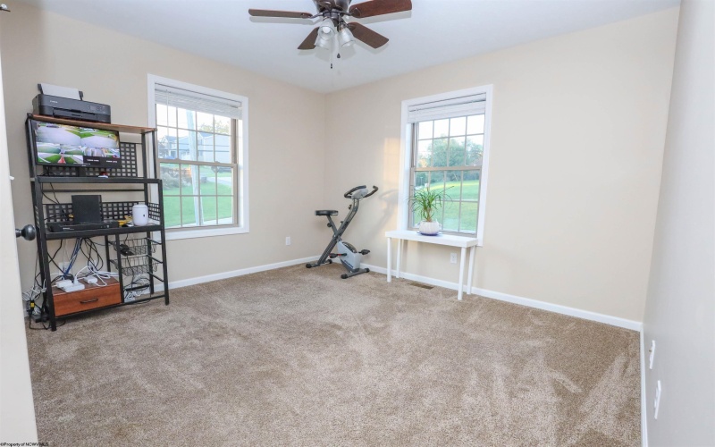 2304 Locust Drive, Fairmont, West Virginia 26554, 3 Bedroom Bedrooms, 9 Room Rooms,2 BathroomBathrooms,Single Family Detached,For Sale,Locust,0,10167202