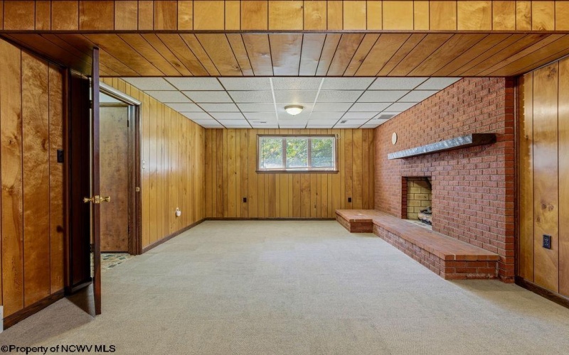 293 Forest Drive, Bridgeport, West Virginia 26330, 3 Bedroom Bedrooms, 6 Room Rooms,2 BathroomBathrooms,Single Family Detached,For Sale,Forest,0,10167206