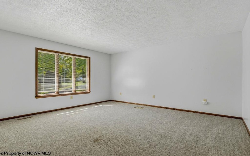 293 Forest Drive, Bridgeport, West Virginia 26330, 3 Bedroom Bedrooms, 6 Room Rooms,2 BathroomBathrooms,Single Family Detached,For Sale,Forest,0,10167206