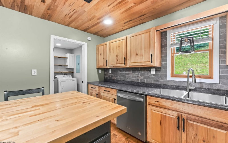 4243 Independence Road, Independence, West Virginia 26374, 6 Bedroom Bedrooms, 10 Room Rooms,2 BathroomBathrooms,Single Family Detached,For Sale,Independence,0,10167198 4243 Independence Road, Independence, West Virginia 26374, 6 Bedroom Bedrooms, 10 Room Rooms,2 BathroomBathrooms,Single Family Detached,For Sale,Independence,0,10167198