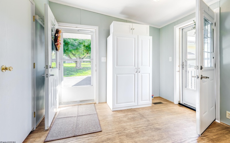 107 Mountaineer Drive, Reedsville, West Virginia 26547, 3 Bedroom Bedrooms, 6 Room Rooms,2 BathroomBathrooms,Single Family Detached,For Sale,Mountaineer,0,10167214
