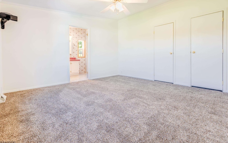 107 Mountaineer Drive, Reedsville, West Virginia 26547, 3 Bedroom Bedrooms, 6 Room Rooms,2 BathroomBathrooms,Single Family Detached,For Sale,Mountaineer,0,10167214