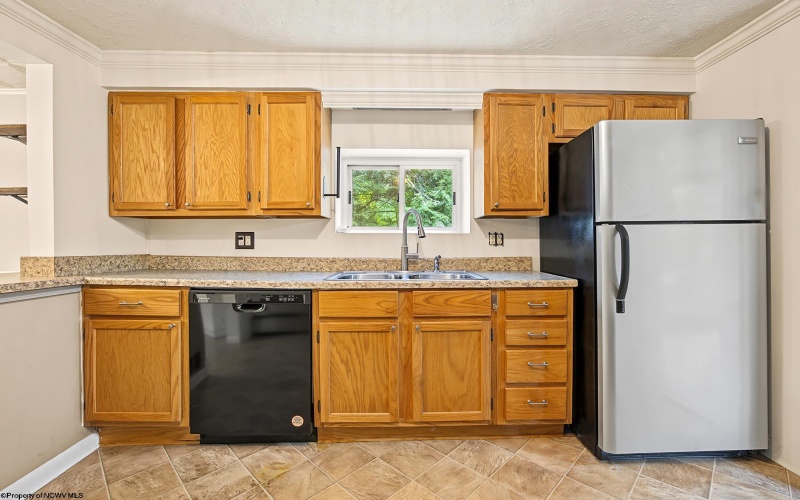 821 Idlewood Drive, Morgantown, West Virginia 26505, 2 Bedroom Bedrooms, 6 Room Rooms,2 BathroomBathrooms,Single Family Detached,For Sale,Idlewood,0,10167213