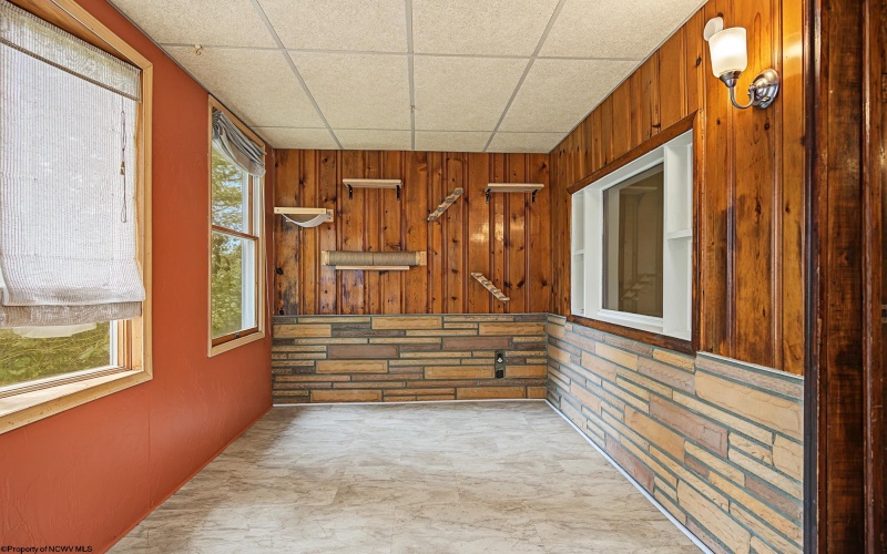 821 Idlewood Drive, Morgantown, West Virginia 26505, 2 Bedroom Bedrooms, 6 Room Rooms,2 BathroomBathrooms,Single Family Detached,For Sale,Idlewood,0,10167213