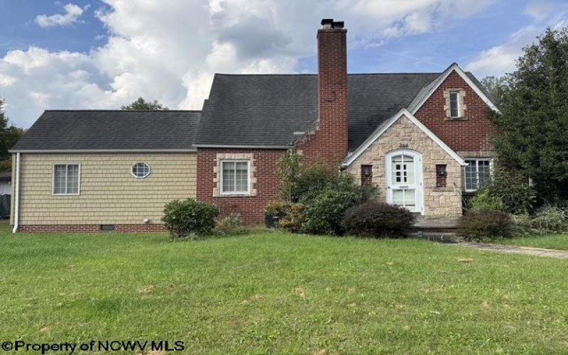344 7th Street, Weston, West Virginia 26452-0000, 3 Bedroom Bedrooms, 7 Room Rooms,2 BathroomBathrooms,Single Family Detached,For Sale,7th,0,10167217 344 7th Street, Weston, West Virginia 26452-0000, 3 Bedroom Bedrooms, 7 Room Rooms,2 BathroomBathrooms,Single Family Detached,For Sale,7th,0,10167217