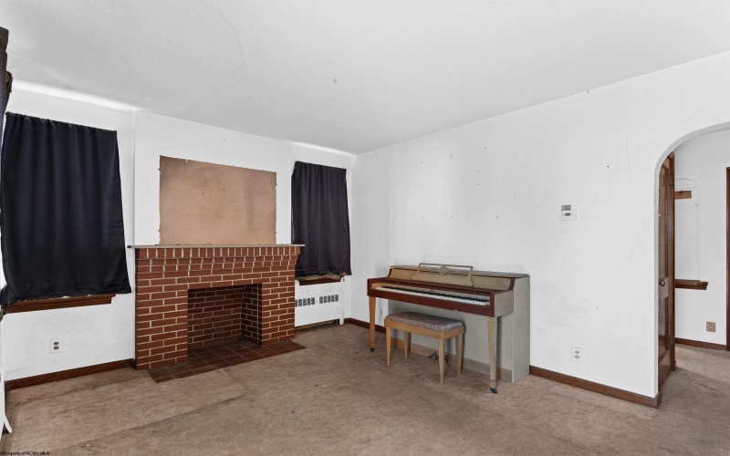 112 May Street, Fairmont, West Virginia 26554, 2 Bedroom Bedrooms, 5 Room Rooms,1 BathroomBathrooms,Single Family Detached,For Sale,May,0,10167247
