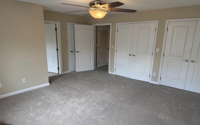 406 Olympic Lane, Fairmont, West Virginia 26554, 3 Bedroom Bedrooms, 6 Room Rooms,2 BathroomBathrooms,Single Family Attached,For Sale,Olympic,0,10167017