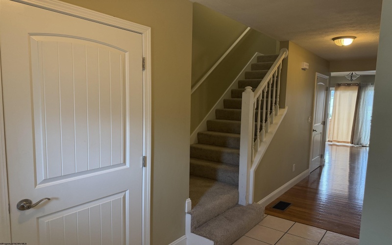 406 Olympic Lane, Fairmont, West Virginia 26554, 3 Bedroom Bedrooms, 6 Room Rooms,2 BathroomBathrooms,Single Family Attached,For Sale,Olympic,0,10167017