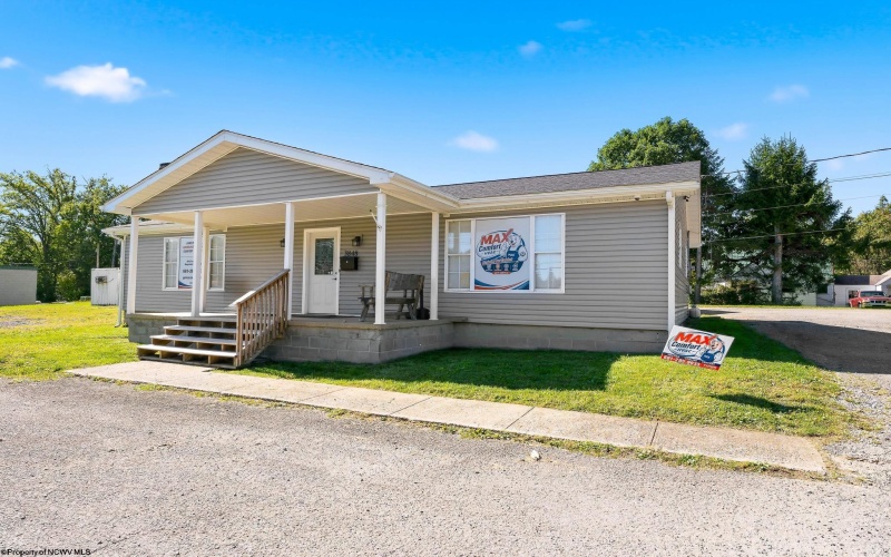 3848 Grafton Road, Morgantown, West Virginia 26508, 0 , 0 ,0,Commercial (for Sale),For Sale,Grafton,0,10167241