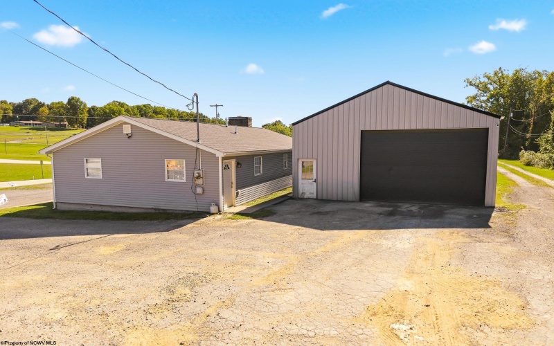 3848 Grafton Road, Morgantown, West Virginia 26508, 0 , 0 ,0,Commercial (for Sale),For Sale,Grafton,0,10167241